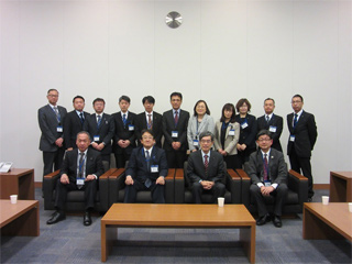 郵便局長会役員の方々と意見交換